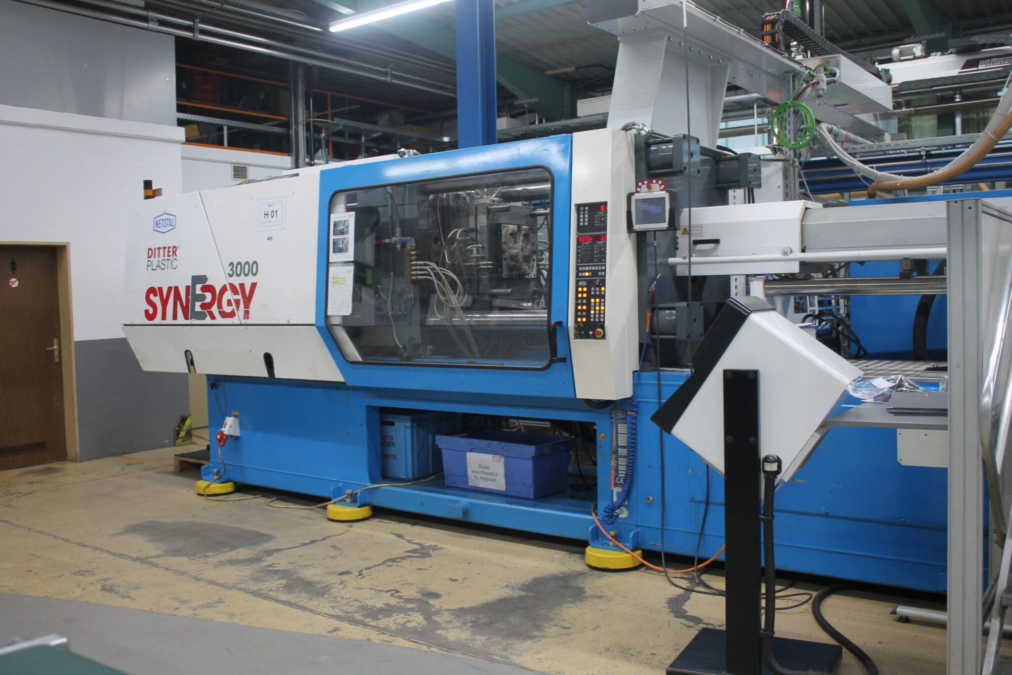 1c-Spritzgiesmaschine-Netstal-Synergy-3000-scaled