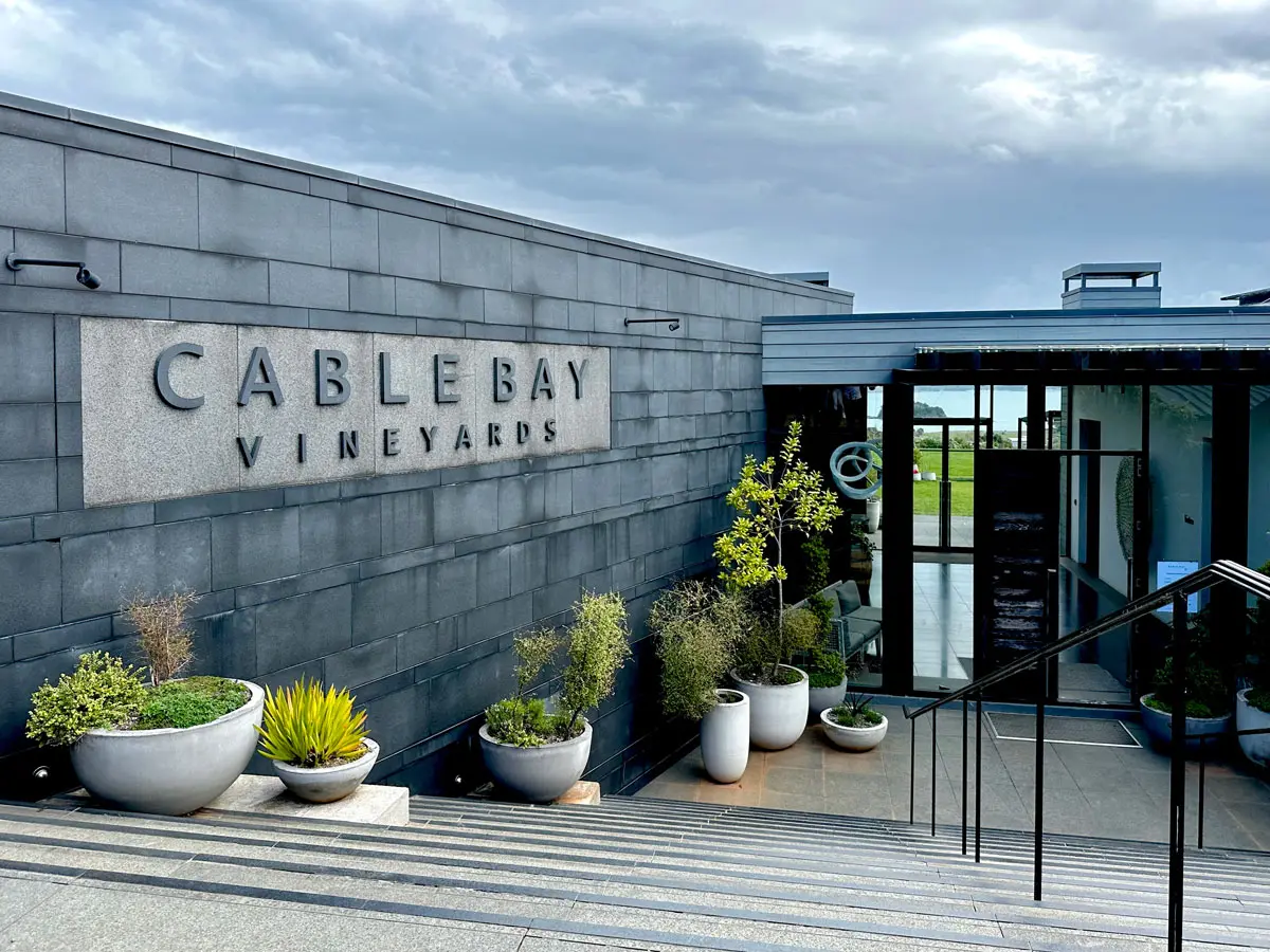 waiheke-wine-tours-cable-bay-by-kathy-leonardo-web